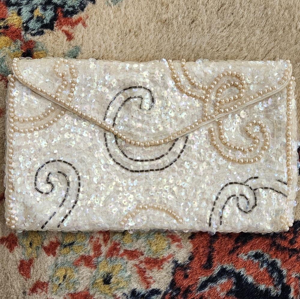 Vintage La Regale Beaded Sequin Evening Clutch